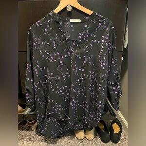 Lush Warren Split Neck Floral Blouse - Size Small